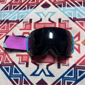 SMITH ioMag XL chromapop with Black lens pink and Teal Frame